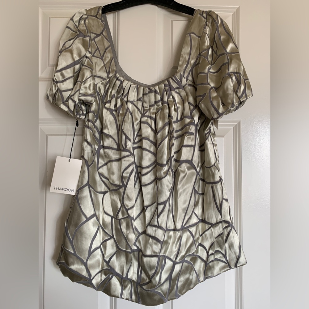 🦢 Thakoon Metallic Silver and Gray Top